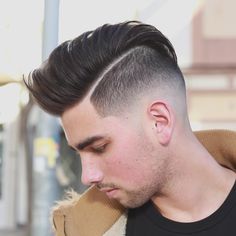 Men’s pompadour haircut styles seem to be trending these days and it can be assumed that this hairstyle would be in trend for next few years as well. Check here http://bit.ly/2XdBKNz #Menspompadourhaircutstyles #menspompadourhaircutfade  #menspompadourhairstyles  #Fashionterest Low Skin Fade, Low Fade Haircut, Men Hairstyle, Hair Toupee, Classic Hairstyles, Slicked Back Hair