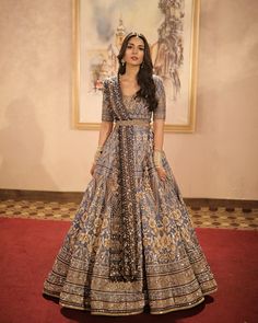 Walima Dress Party Wear, Lenga Design Pakistani, Lenhga Styles, Ramsha Khan Dresses, Lenhga Design, Pakistan Lehenga, Lenga Design, Desi Wedding Dresses, Lehenga Designs Simple