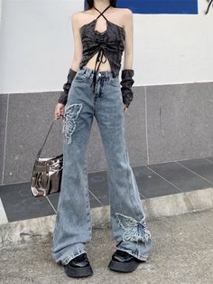 2000s Flare Jeans, Effortless Fall Outfits, Outfit Info, Denim Wide Leg Pants, Studio Choom, Streetwear Korean, Embroidery Denim, Wishlist 2024, High Street Fashion