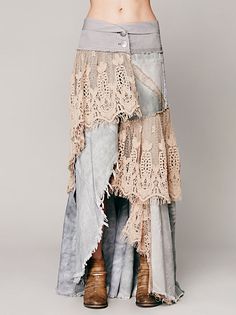 just as inspiration make skirt from old Jeans and lace Vestiti In Jeans, Skirt Diy, Mode Hippie, Upcycling Ideas