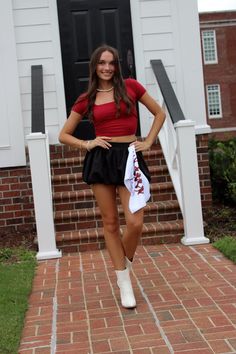 Mini skirt with bubble hem detail, stretchy waist band, and flattering fit! Model wears a 2/4 and is wearing a Small! Athleisure Dress, Cocktail Dress Formal, Shoes Sandals Heels, Summer Bikinis, Boot Accessories, Romper Pants, White Skirts, Denim Pants, Sweater Top