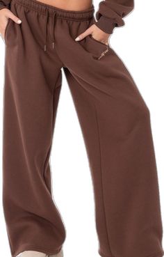 Athleisure Brown Bottoms For Fall, Brown Athleisure Bottoms For Fall, Stretch Brown Bottoms For Streetwear, Sporty Brown Pants, Athleisure Brown Pants For Fall, Brown Athleisure Pants For Fall, Brown Stretch Bottoms For Streetwear, Brown Athleisure Pants For Streetwear, Baggy Wide Leg Brown Sweatpants