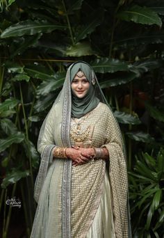 Hijabi Dulhan, Islamic Bride, Hijabi Bride, Niqabi Bride, Muslim Wedding Photos, Wedding Hijab Styles, Bridal Hijab Styles, Niqabi Girl, Bridal Makeup Videos