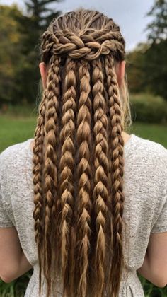 how to do viking braids hairstyles Braids With Cornrows, Viking Braids Hairstyles, Braids Hairstyles Tutorials, Intricate Hairstyles, Viking Braids, Pagan Wedding, Hairstyles Pictures, Symbol Of Strength, Braided Styles