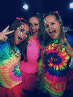 Neon Football Game Theme Face Paint, Neon Football Game Face Paint, Tie Dye Face Paint, Prep Rally Face Paint, Neon Face Paint Ideas For Football Games, Neon Spirit Day, Preppy Face Paint, Face Paint For Football Games, Football Game Makeup