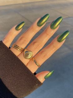 Water Marbling, Green Nail Designs, Green Nail, Metallic Nails, Trendy Nail Design, Pretty Nail Art, Nail Jewelry, Holographic Nails