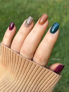 Layered Gel Nails, Fall Nails Jewel Tone, Glittery Autumn Nails, Thanksgiving Nails Acrylic Simple, November Shellac Nails, Revel Nail Fall Ideas, Friendsgiving Nails, Fall Dip Nails Ideas Autumn, Deer Nail Designs Hunting Season