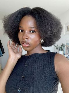 4c Afro Hairstyles, 4c Hair Afro, Bob Natural Hair, Afro Bob, Afro Beauty, Nappy Hair, Make Up Hair