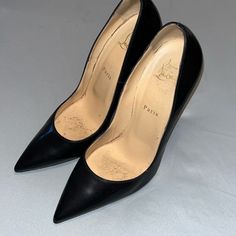 Christian Louboutin Louboutin Shoes, Christian Louboutin Shoes, Woman Colour, Shoes Women Heels, Christian Louboutin, Black Women, Shoes Heels, Pumps, Women Shoes