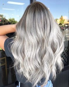 Platinový Blond, Icy Blonde Balayage, Silver Ombre Hair, Balayage Blond, Silver Blonde Hair, Makeup Tip, Silver Blonde, Icy Blonde, Ombré Hair