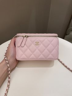 Chanel Quilted Mini Vanity RectangularRose Clair Lilac Caviar LGHWMirror interiorSize 16 x 10 x 8 cmChain drop 56 cm32 seriesMarch 20229.8/10 Like New (minor non-noticeable interior zip rub and tiny dot mark otherwise like new)Includes full set box, dust bag, ity card and receiptPrice now 3800 sgd 2840 usd CN5798-01 / CN5789-01 Chanel Vanity Bag, Chanel Vanity, Mini Vanity, Minimal Storage, Vanity Bag, Gold Ounce, Chanel Bag, Full Set, 9 And 10