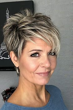 21 Short Spiky Haircuts For Women: Embracing Edgy Elegance Short Spiky Haircuts For Women, Spiky Haircuts For Women, Gray Hairstyles, Pixie Haircut Ideas, Short Spiky Haircuts, Short Sassy Haircuts, Blonde Hair Transformations, Sassy Haircuts, Funky Short Hair