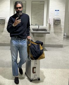 French Men Style, Airport Fit, 79th Birthday, Desi Fashion Casual, Men Fashion Casual Outfits, Streetwear Men Outfits