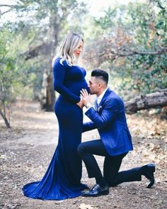 Maternity Couple Photoshoot, Fitness Photoshoot Poses, Fitted Maternity Gown, Maternity Couple, Gown Photography, Maternity Dresses Photography, Maternity Photography Poses Outdoors, Outdoor Maternity Photos