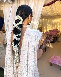 South Indian Wedding Hairstyles, Indian Braids, Hair Style On Saree, Bridal Braids, Flower Braids, Wedding Braids, Traditional Hairstyle, Indian Wedding Hairstyles, Open Hairstyles