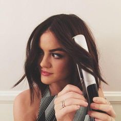 Beach Waves For Short Hair, Short Hair Makeup, Short Hair Waves, Beach Wave Hair, Hair Tutorials Easy, Peinados Fáciles Para Cabello Corto, Penteado Cabelo Curto, Lucy Hale, Short Hair Styles Easy