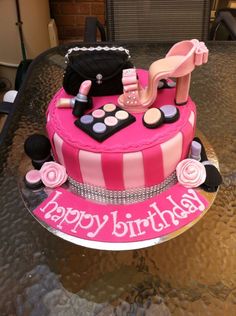 birthday cake cakes girly makeup bag heel designs high ideas choose board clutch complete happy Cute Halloween Images, Girly Birthday Cakes, Girly Birthday, Girly Cakes, Make Up Cake, Spine Tattoos For Women