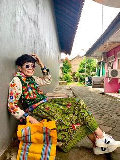 Model Batik, Geek Style, Colourful Style, Hungarian Embroidery, Geek Fashion, Asian Street Style, February 9, Bold Style