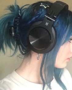 Jinx Hair Color, Blue Hair Aesthetic, Dyed Hair Inspiration, Hair Inspiration Short, Hair Color Blue, Hair Color And Cut, Dye My Hair, Hair Dye Colors, Hair Inspiration Color