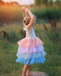 * If between sizes, some customers suggest sizing up 🌟 Discover the Enchantment of Twirls and Whirls! 🌟 Step into a world of whimsy and delight with our handcrafted Layered Toddler Tutu Dress! Perfect for capturing the magic of childhood, this enchanting dress is the ultimate gift for her - a birthday dress that will make her special day unforgettable. Whether she's the flower girl sprinkling petals down the aisle, charming guests at a birthday party, or just adorning herself in layers of joy Rainbow Tutu Dress, Blue Ombre Dress, Birthday Princess Dress, Princess Outfit, Pink Tutu Dress, Blue Tutu, Twirly Dress, Rainbow Tutu, Dress Layered