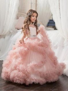 Rok Tile, Beaded Flower Girl Dress, Tule Rok, Girls Bridesmaid Dresses, Girls Ball Gown, Wedding Dresses For Kids, Pink Flower Girl Dresses, White Bridesmaid Dresses, Wedding Dresses With Flowers