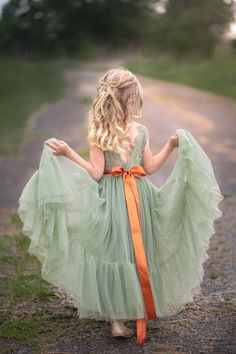 Tulle Flower Girl Dress, Rustic Lace Flower Girl Dress, Sleeveless Flower Girl Dresses, Boho Flower Girl Dress, Sage Green Flower Girl Dress - Etsy