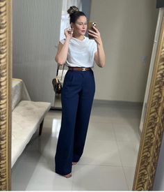 Outfits Pantalon Azul, Blue Slacks Outfit Women, Classic Capsule Wardrobe, New Look Fashion, Blue Dress Pants, Winter Fashion Outfits Casual, Fashion Top Outfits