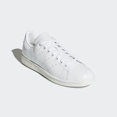 Classic Adidas Sneakers With Vulcanized Sole, Classic Adidas Leather Sneakers, Classic Leather Adidas Sneakers, Classic Adidas Sneakers With Rubber Sole, Classic Skate Shoes With Boost Midsole And White Sole, Classic Skate Shoes With Boost Midsole, Classic Skate Shoes For Sports, Classic Leather Skate Shoes, Classic Adidas Leather Skate Shoes