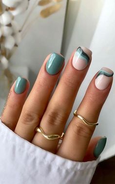 Swirl Short Nails, Nails Green Design, Green Nails Olive, Short Nails Green, Nails Olive, Sage Green Nails, Nails 2022, Nails Green