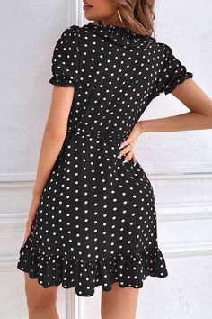 Product Name Black Casual Dot Print Bandage V Neck Short Sleeve Dress Item NO. L942181549 Weight 0.3220 kg = 0.7099 lb = 11.3582 oz Category DRESSES > Short Sleeve Dress Tag CASUAL , V Neck , Print , Short Sleeve , Bandage , Mini , Dot , Short Sleeve Dress , Polyester , Regular sleeve , Regular , Full Print Material Polyester Style Casual Pattern Type Dot, Print Element Bandage Neckline V Neck Silhouette Short Sleeve Dress Sleeve Style Regular Sleeve Sleeve Length Short Sleeve Dresses Length Min Black Non-stretch Short Sleeve Mini Dress, Black Non-stretch Mini Dress With Short Sleeves, Black Non-stretch Short Sleeve Dress, Black Fitted V-neck Dress, Fitted Polka Dot Knee-length Mini Dress, Fitted Knee-length Polka Dot Mini Dress, Fitted Polka Dot Mini Dress, Knee-length, Black Surplice Neckline Summer Dress, Black Surplice Neckline Dress For Summer