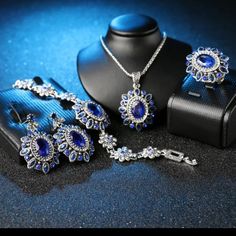 4pcs Retro Look Blue Crystal Jewelry Set Silver Sunflower Crystal Bridal Fashion Jewelry Set. Ring Size 9. Blue Jewelry Sets For Wedding, Crystal Jewelry Sets, Bridal Fashion Jewelry, Fashion Jewelry Sets, Set Ring, Bridal Fashion, Retro Look, Blue Crystals, Crystal Jewelry