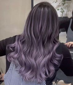 Lavender Grey Hair, Purple Hair Highlights, Lavender Hair Colors, Light Purple Hair, Korean Hair Color, Hair Color Underneath, Peekaboo Hair, Ash Hair Color, Hair Color Streaks