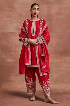 Red Handwoven Chanderi Silk Floral Zari Embroidered Kurta Creations for Ladies Bridal Dupatta, Kurta Set For Women, A Line Kurta, Kurta With Pants, Indian Outfit, Lace Border