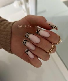 White Nails With Leopard Print, September Nail Ideas Coffin, Trendy Nails September 2024, White And Leopard Nails, Square Leopard Print Nails, Receptionist Nails, White Nails Leopard, Nail Inspo Long Coffin, August September Nails