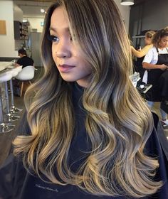 Blond Bayalage, Bilage Hair, Balayage Hair Brunette With Blonde, Balage Hair, Balayage Hair Blonde Medium, Celebrity Hair Colors, Brown Ombre Hair, Balayage Hair Dark, Spring Hair Color