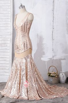 Deep V-neck Rose Gold Sequin Sheer Mermaid Prom Dress - Lunss Sequin Mermaid Prom Dress, Rose Gold Prom Dress, Sequin Mermaid Dress, Gold Bra, Mermaid Gown Prom, Look Rose, Gold Prom Dresses, Mermaid Prom Dress, Unique Roses