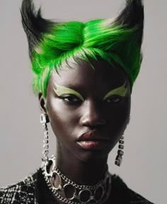 Dazed Beauty, Makeup Portrait, Editorial Look, 80s Makeup, Green Makeup, Hair Afro, Dreadlock Hairstyles, Afro Punk, Long Faces