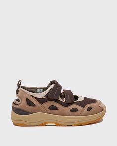 SUICOKE AKK-ab (OG-285AB) – SUICOKE NORTH AMERICA Funny Shoes, America And Canada, Dream Shoes, States Of America, Nice Shoes, United States Of America, Mocha, Stylish Outfits, North America