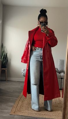 Looks Black, Classy Casual Outfits, Red Coat, Fashion Mistakes, Looks Chic, Fall Fashion Outfits, New Classic, Mode Inspiration, Lookbook Outfits