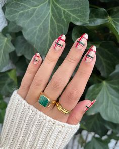 Plaid Nail Designs, Plaid Nail Art, Christmas Nail Ideas, Tree Nails, Plaid Nails