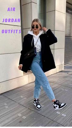 Style Airforce 1 Women Outfit, Airforce 1 Outfit Women Winter, Womens Nike Air Force 1 High Tops Outfit, High Top Pandas Outfits, Chic Jordan Outfit, Airforce 1 Outfit Women Casual Winter, High Top Jordans Outfit Sneakers Women, Panda High Dunks Outfit Women, Jeans And Trainers Outfit Winter