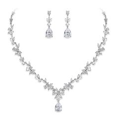 PRICES MAY VARY. If you are going out to a party or banquet, This Women's jewellery set is the perfect accessory that will enhance your outfit. With a fabulous water drop and flower CZ design and solid construction. It features sparkly CZs which will make a timeless accessory to any jewelry collection. This wedding jewelry set can be worn with classy casual or formal attire. High Polished. Nickel-free, Hypoallergenic and Shiny Forever. Safe and comfortable to wear. It will be an ideal gift for y Jewelry For Mother Of The Bride, Jewelry Set For Bride, Brides Jewelry, Bridal Jewelry Set, Party Necklace, Women's Jewelry Sets, Necklace Chain Lengths, Jewelry Fashion Trends, Classy Casual