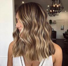 Fab Mood, Hair Color Light Brown, Honey Blonde Hair, Brown Hair Balayage, Honey Hair, Light Hair Color, Balayage Hair Blonde