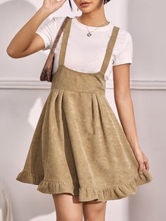 Caqui Casual Collar Sem Mangas Cordurou Simples Avental Embellished Não elástico  Vestidos para Mulheres Wantable Outfits, Pinafore Skirt, Corduroy Pinafore, Corduroy Pinafore Dress, Corduroy Overall, Corduroy Overall Dress, Blouse Casual Fashion, Overall Skirt