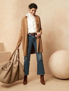 Cocoon Coatigan Sweater | Banana Republic Coatigan Outfit, Mode Casual, Style Mistakes, Fall Fashion Trends, Autumn Fashion Women, Fall Outfits Women, Moda Casual, Look Fashion, Autumn Winter Fashion