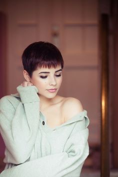 Dark Pixie Cut, Buzz Cut Hairstyles, Chic Short Hair, Short Hair Pixie Cuts, Bob Hair, Short Pixie Cut