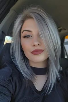 #BEAUTY, #RELATIONSHIPS #Fashion #Animals #Outfits #Winter Outfits #Animals Summer Blondes, Hairstyles Trending, Silver White Hair, Sweet Hairstyles, Grey Hair Dye, Silver Blonde Hair, Haircuts For Medium Length Hair, Bangs With Medium Hair, Natural Gray Hair