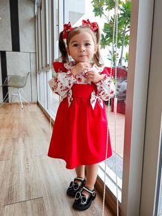 A girls dress with good quality 100% cotton.  The clothes is comfortable For comfort in wearing for little children.  Size(cm)  Age: 12 Months height 72 - 78 cm. Weight 9.2 - 11.1 kilograms   Age: 18 Months height 78 - 83 cm. Weight  11.1 -12.4 kilograms  Age: 24 Months height 83 - 86 cm. Weight 12.4 - 13.6 kilograms  If you are looking for size 3T, 4T, and 5T, please let me know. I make them upon request. *Due to light and display reasons, the color may be slightly different from the actual ite Christmas Dress Girls, Girls Christmas Dress, Toddler Christmas Dress, Holiday Photoshoot, Girls Christmas Dresses, Toddler Christmas, Dress Girl, Girls Clothing Sets, Age 12