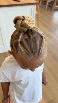 HAIRY STYLES FOR KIDS | Easy summer style that works for any occasion! Tag us if you try it☀️🌈👙🌼🩷 #kidshairstyles #toddlerhairstyles #babyhairstyles... | Instagram Easy Summer Style, Simple Summer Style, Pool Hairstyles, Easy Summer Hairstyles, Easy Summer