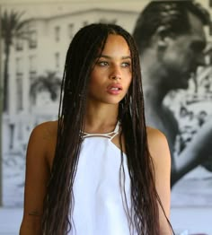 Zoe Kravitz Braids, Mode Poses, Zoe Isabella Kravitz, Band Rock, Braid Tutorial, Zoe Kravitz, Beauty Makeup Tips, Goddess Braids, Homecoming Hairstyles